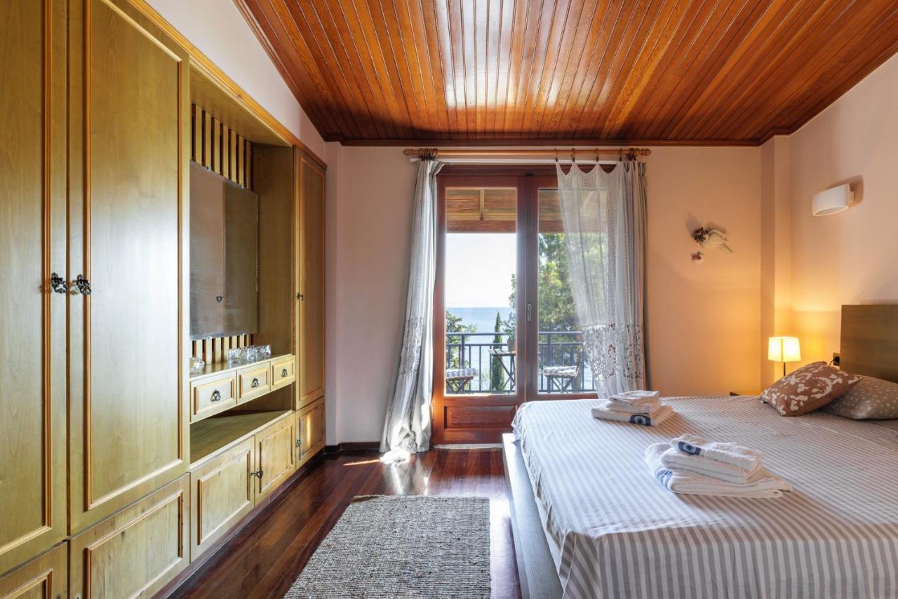 Luna Villa Private Beach Nea Iraklia Zewnętrze zdjęcie