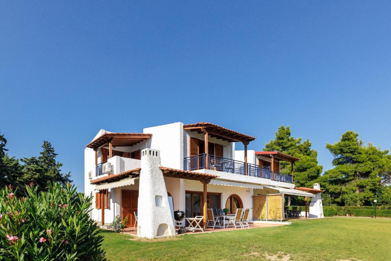 Luna Villa Private Beach Nea Iraklia Zewnętrze zdjęcie