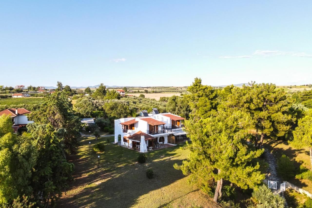 Luna Villa Private Beach Nea Iraklia Zewnętrze zdjęcie