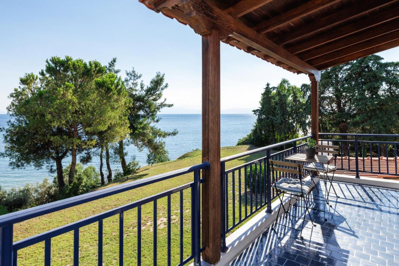 Luna Villa Private Beach Nea Iraklia Zewnętrze zdjęcie
